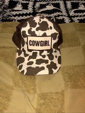 Cowgirl 🤠 Trucker Hat - Brown Cow Print